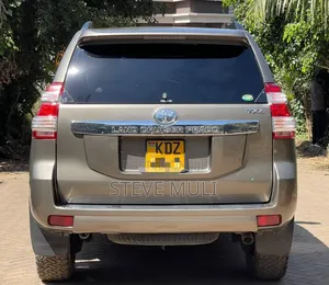 Toyota Land Cruiser Prado 2016 Brown