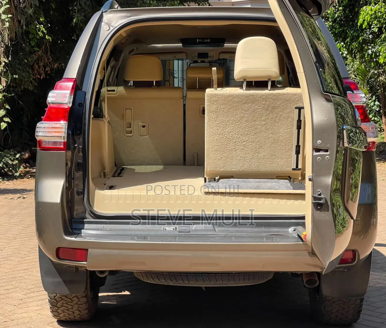 Toyota Land Cruiser Prado 2016 Brown
