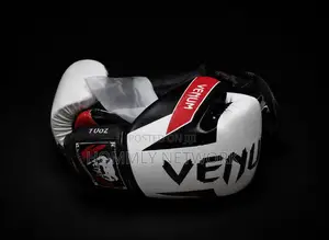 Venum Training Boxing Gloves Pair 14oz