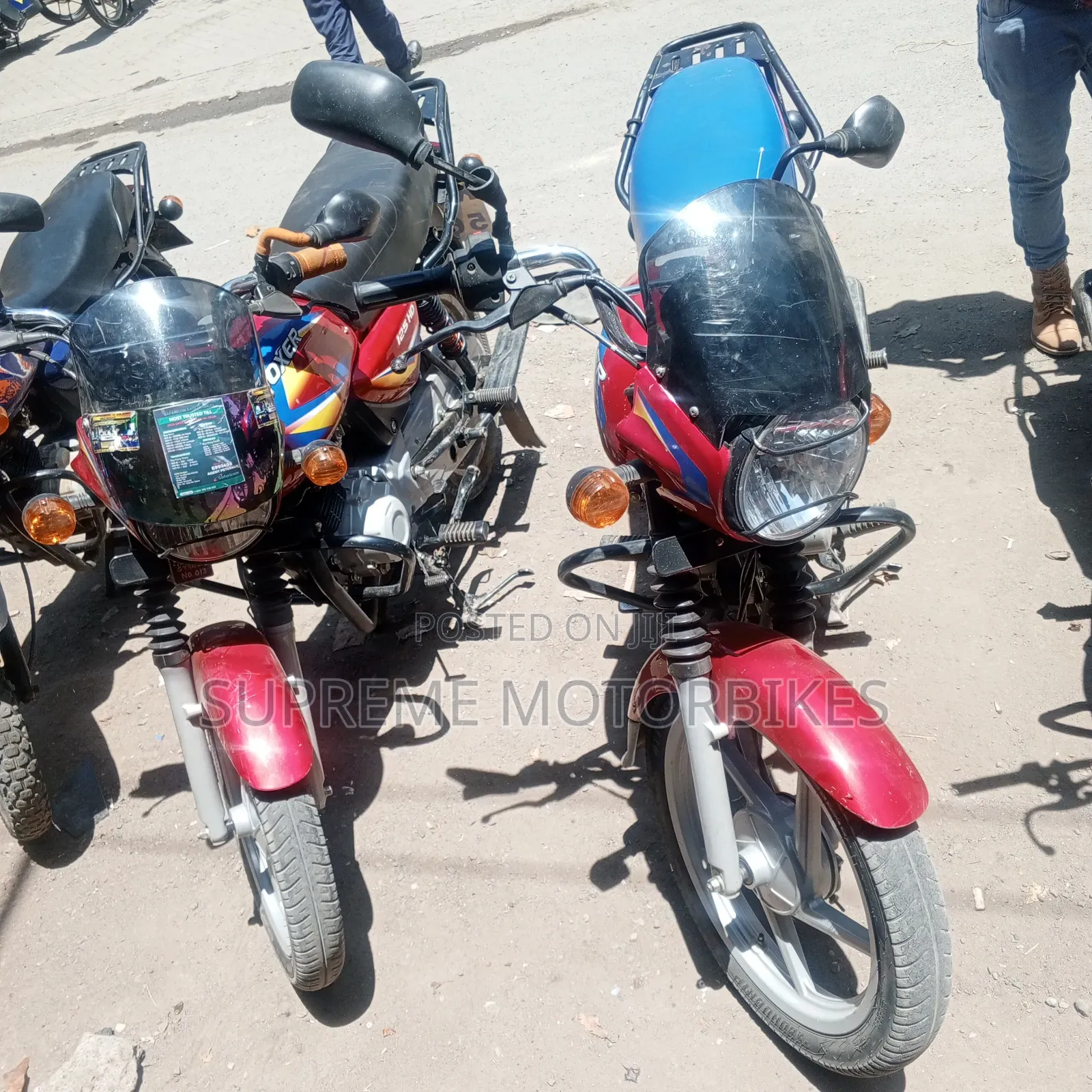 Bajaj Boxer 125 2026 Red