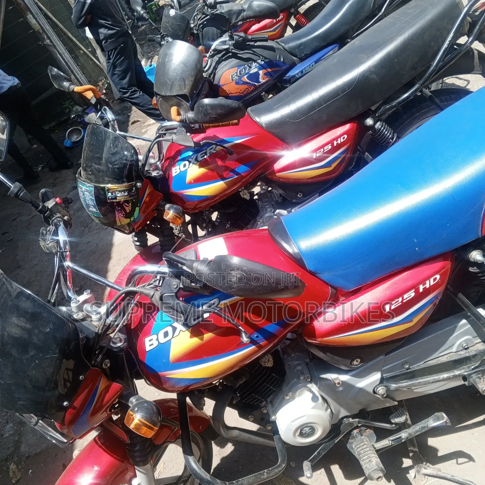 Bajaj Boxer 125 2026 Red