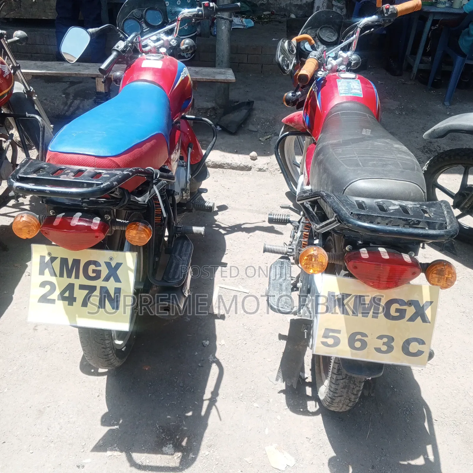 Bajaj Boxer 125 2026 Red