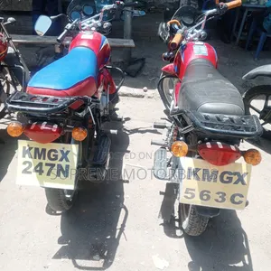 Bajaj Boxer 125 2026 Red