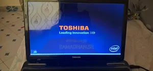 Laptop Toshiba Satellite A350 4GB Intel HDD 256GB