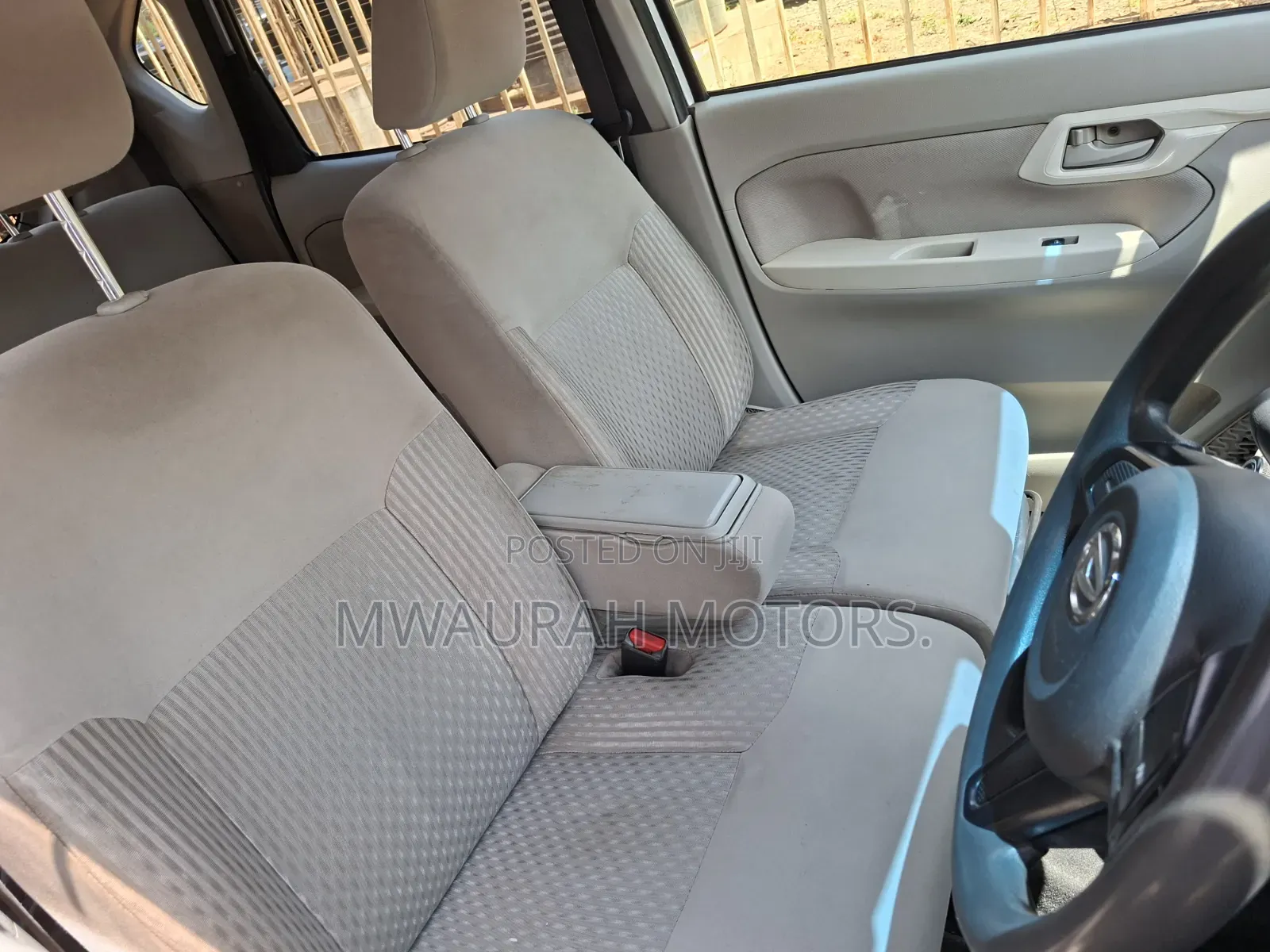 Daihatsu Move 2017 Silver