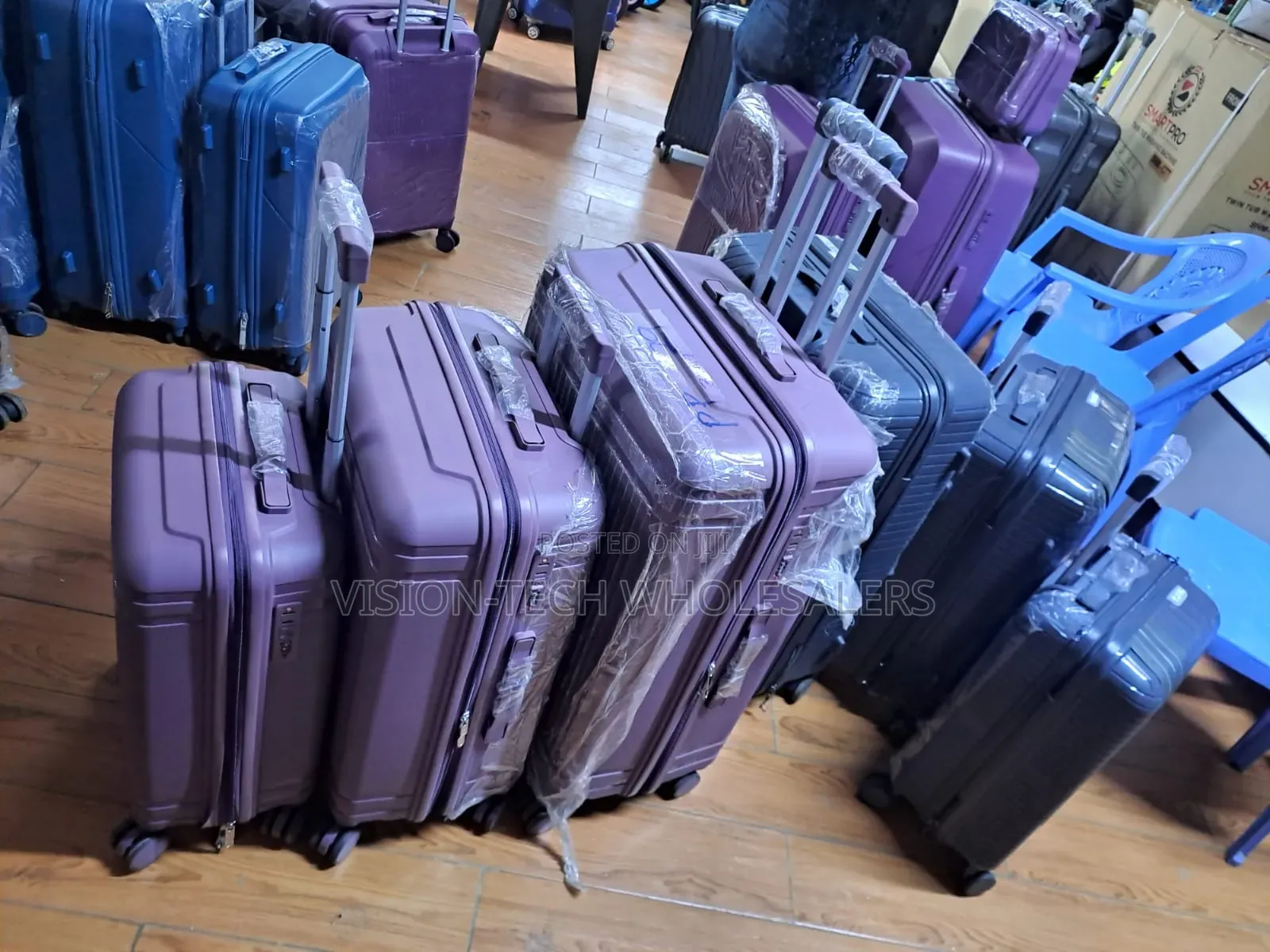 4 in 1 Ubreakable Rubber Suitcase