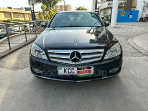 Mercedes-Benz C200 2009 Black
