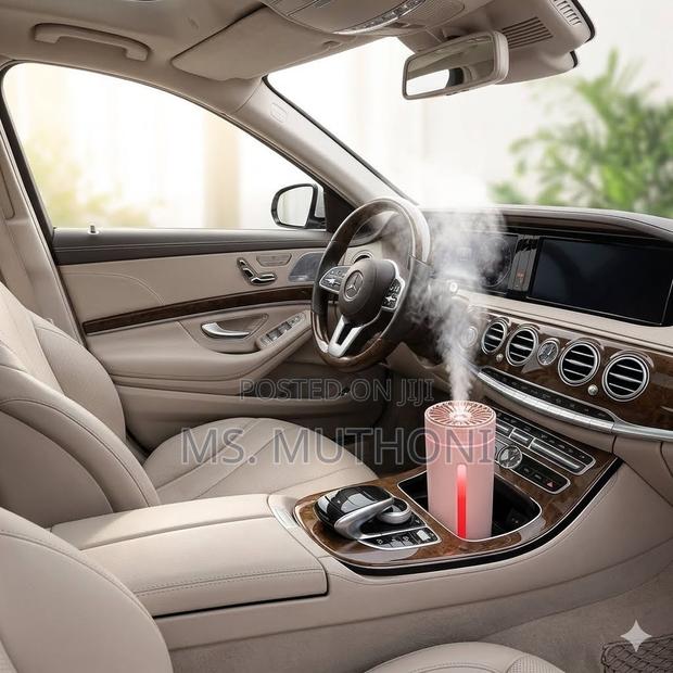 Rechargeable 300 Ml Car Humidifier With Ambient Light