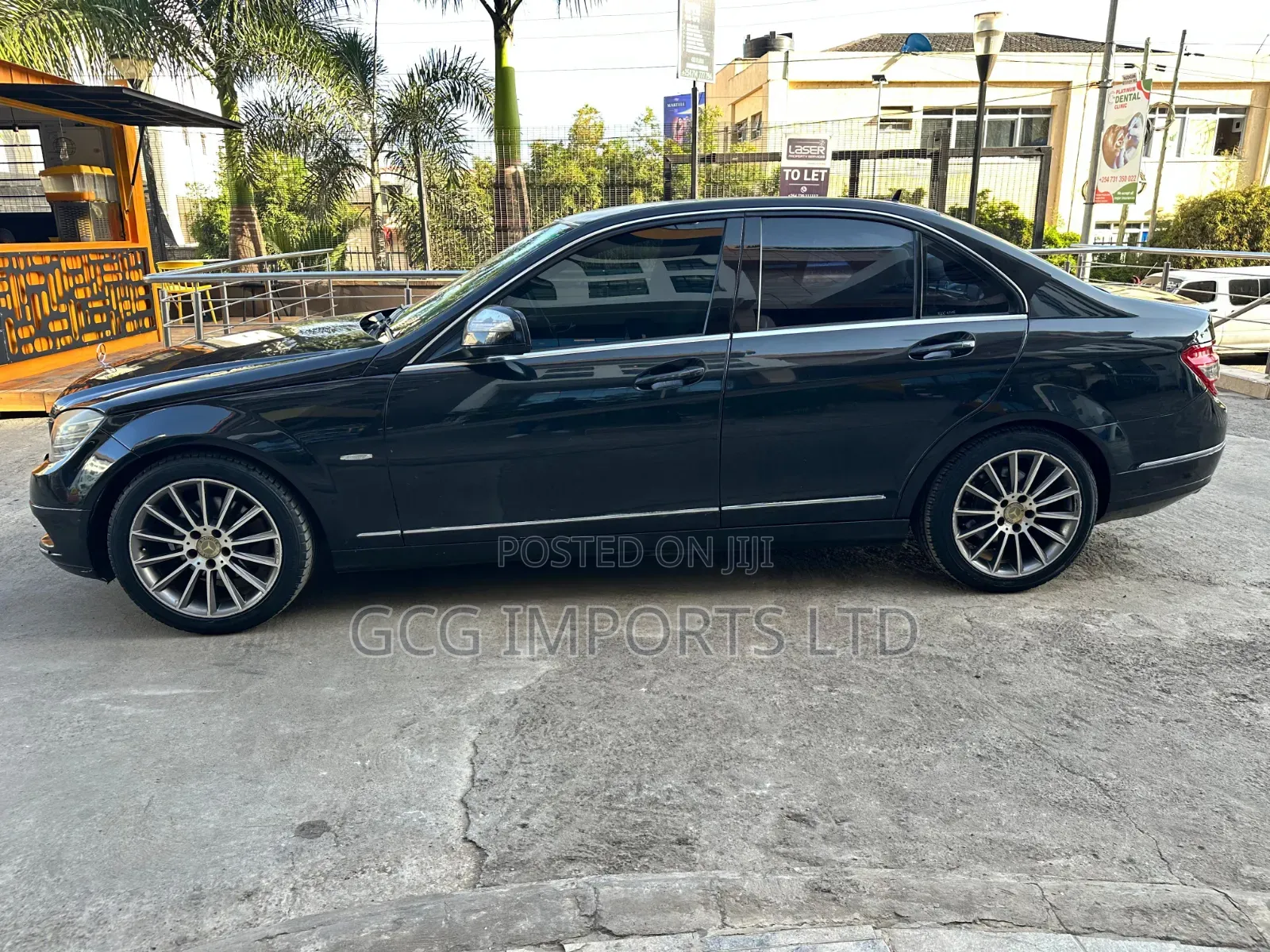 Mercedes-Benz C200 2009 Black