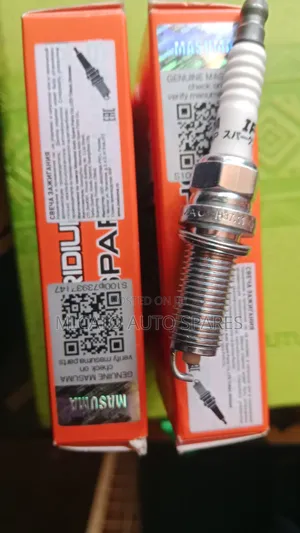 Masuma Iridium Platinum Spark Plugs S502IP