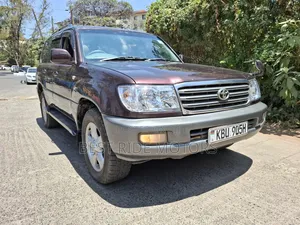 Toyota Land Cruiser 100 4.2 2006 Brown
