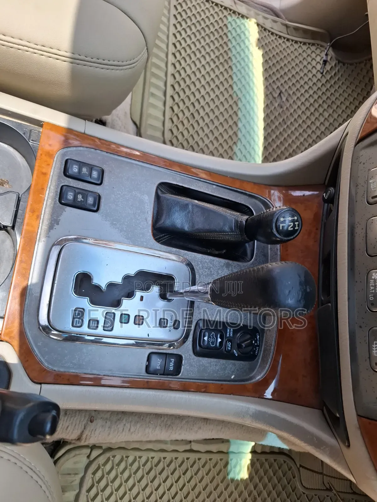 Toyota Land Cruiser 100 4.2 2006 Brown