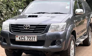 Toyota Hilux 2012 Gray