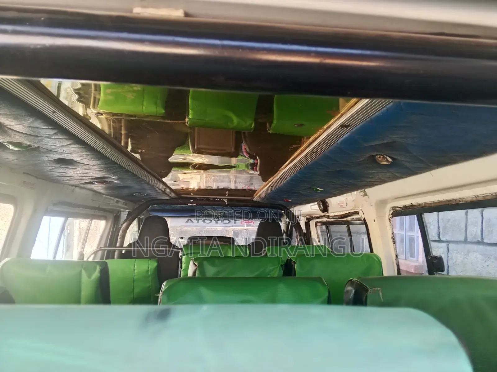 Toyota HiAce 2010 White
