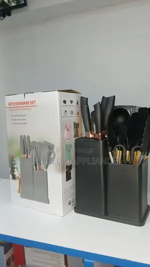 19 PCS Silicome Spoons Available