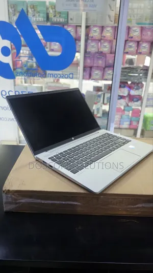 Laptop HP ProBook 440 G10 16GB Intel Core i7 SSD 512GB