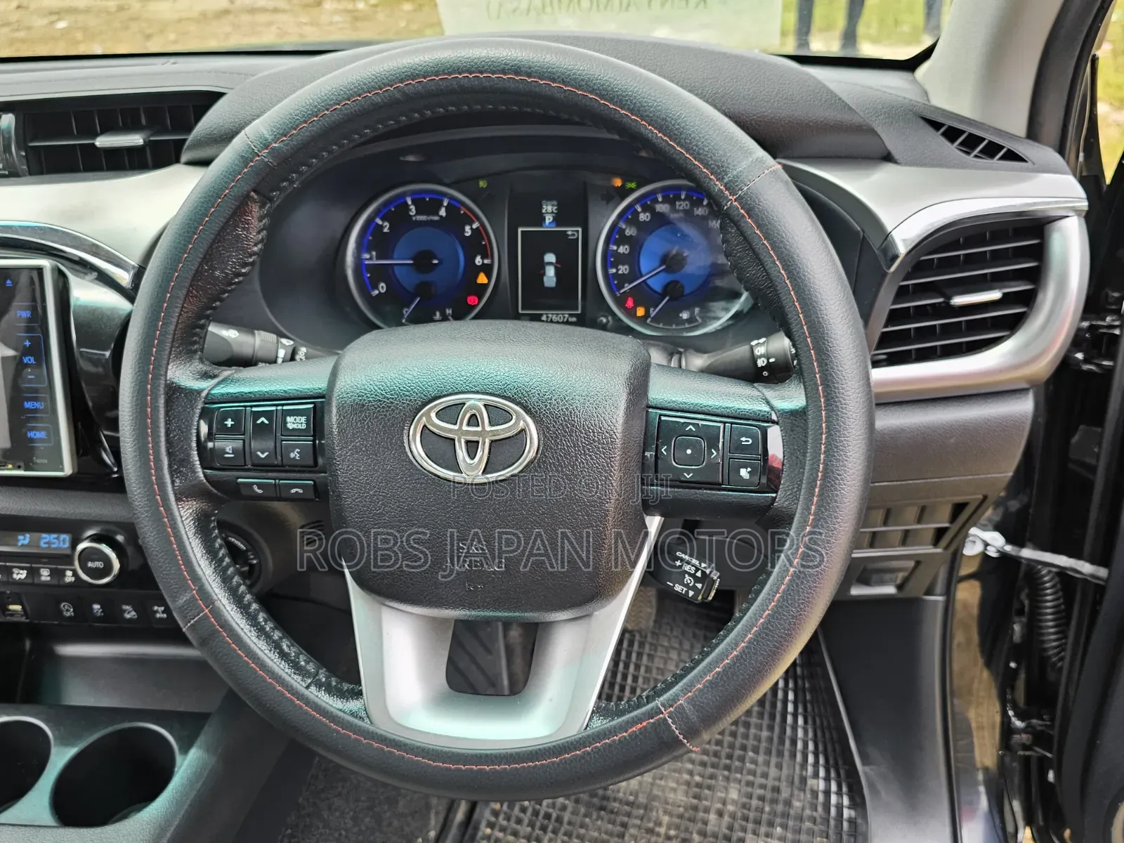 Toyota Hilux 2019 Black