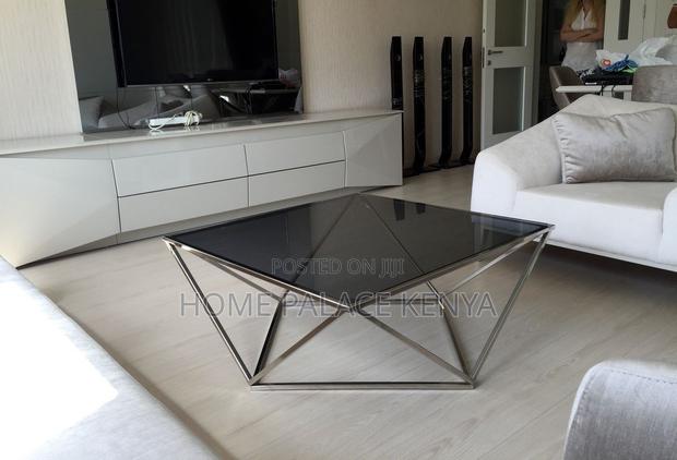 Coffee Table; Stylish Modern Center Coffee Table With Glass Top