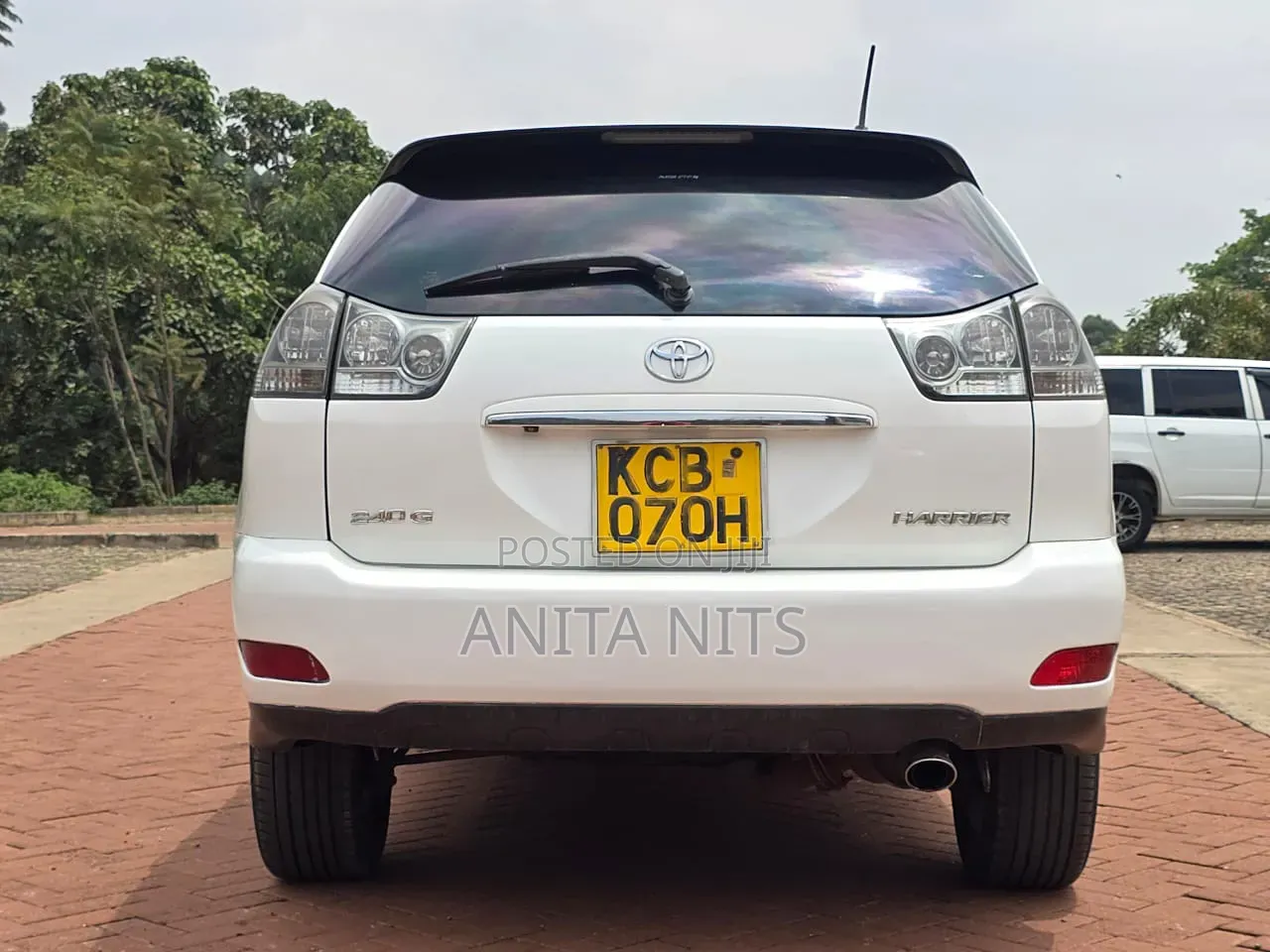Toyota Harrier 2008 White