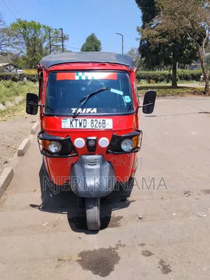 Piaggio Scooter 2025 Red