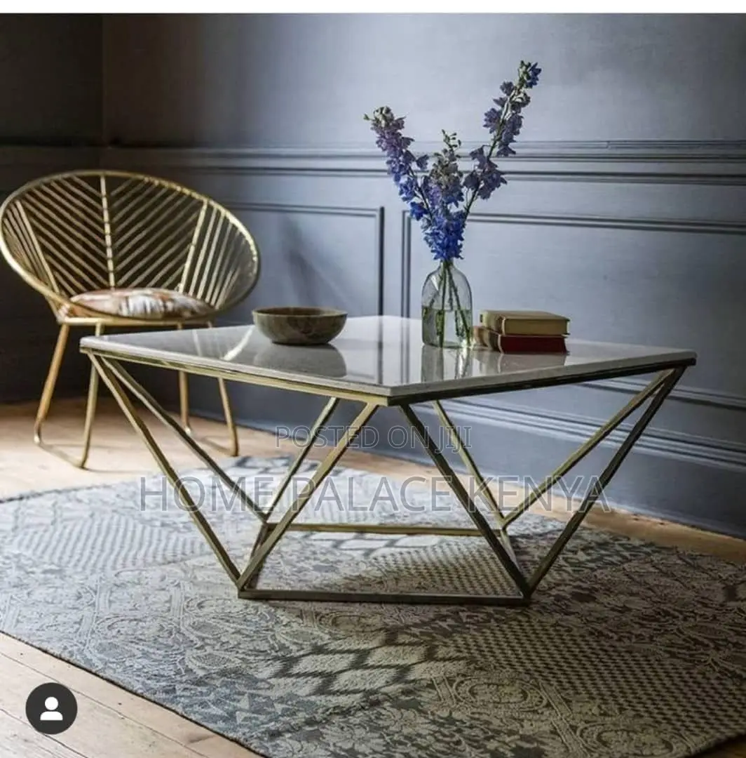 Coffee Table; Stylish Modern Center Coffee Table With Glass Top