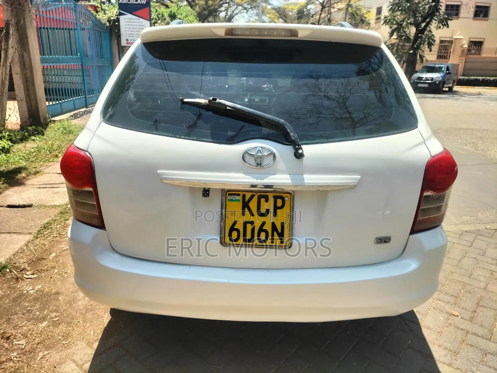 Toyota Corolla Fielder 2010 White
