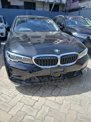 BMW 320i 2019 Black