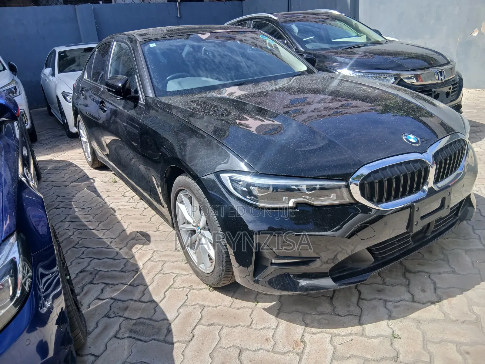 BMW 320i 2019 Black