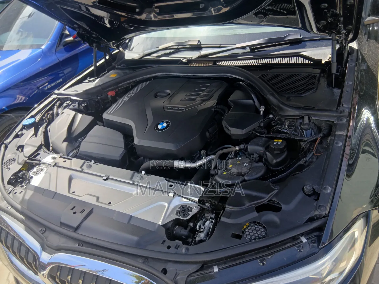 BMW 320i 2019 Black