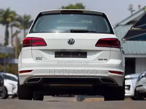 Volkswagen Golf 2019 White