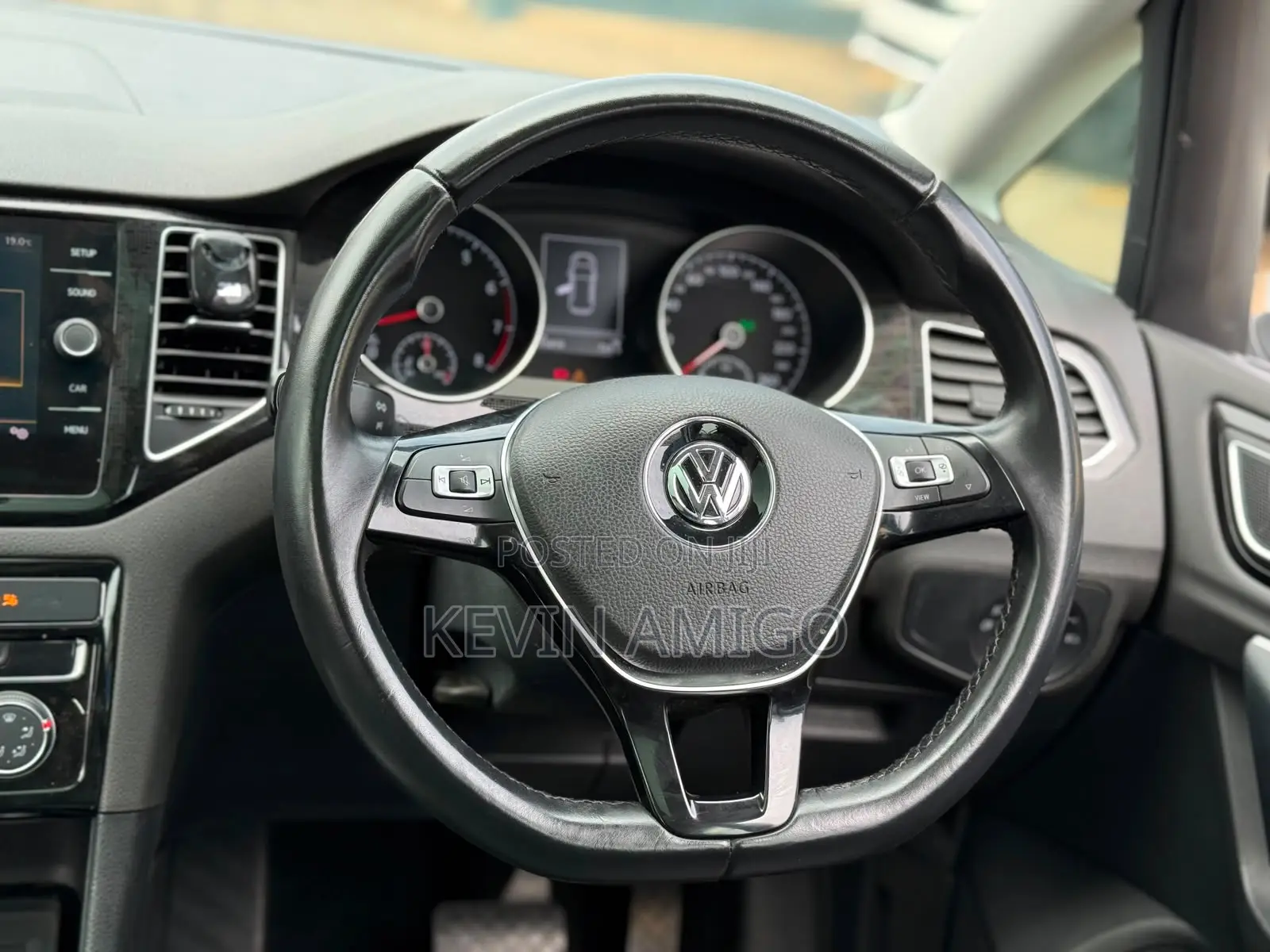 Volkswagen Golf 2019 White