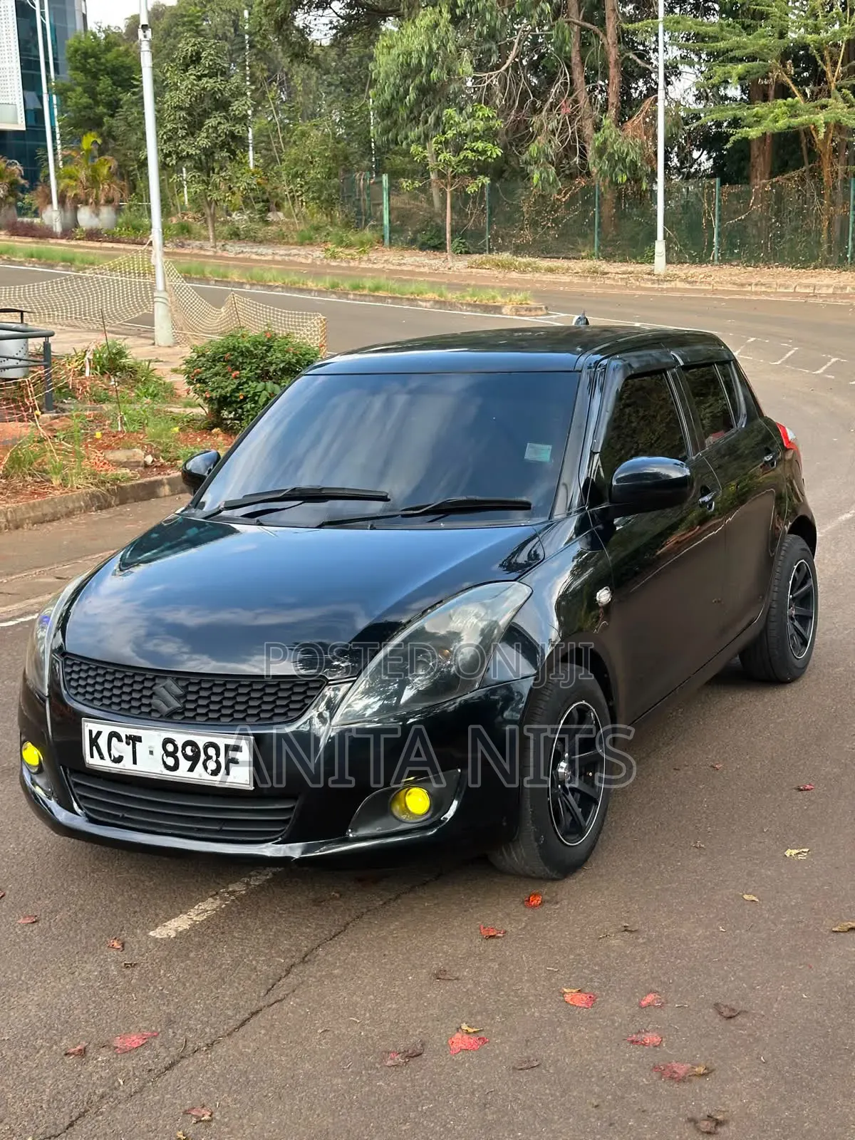 Suzuki Swift 2011 Black