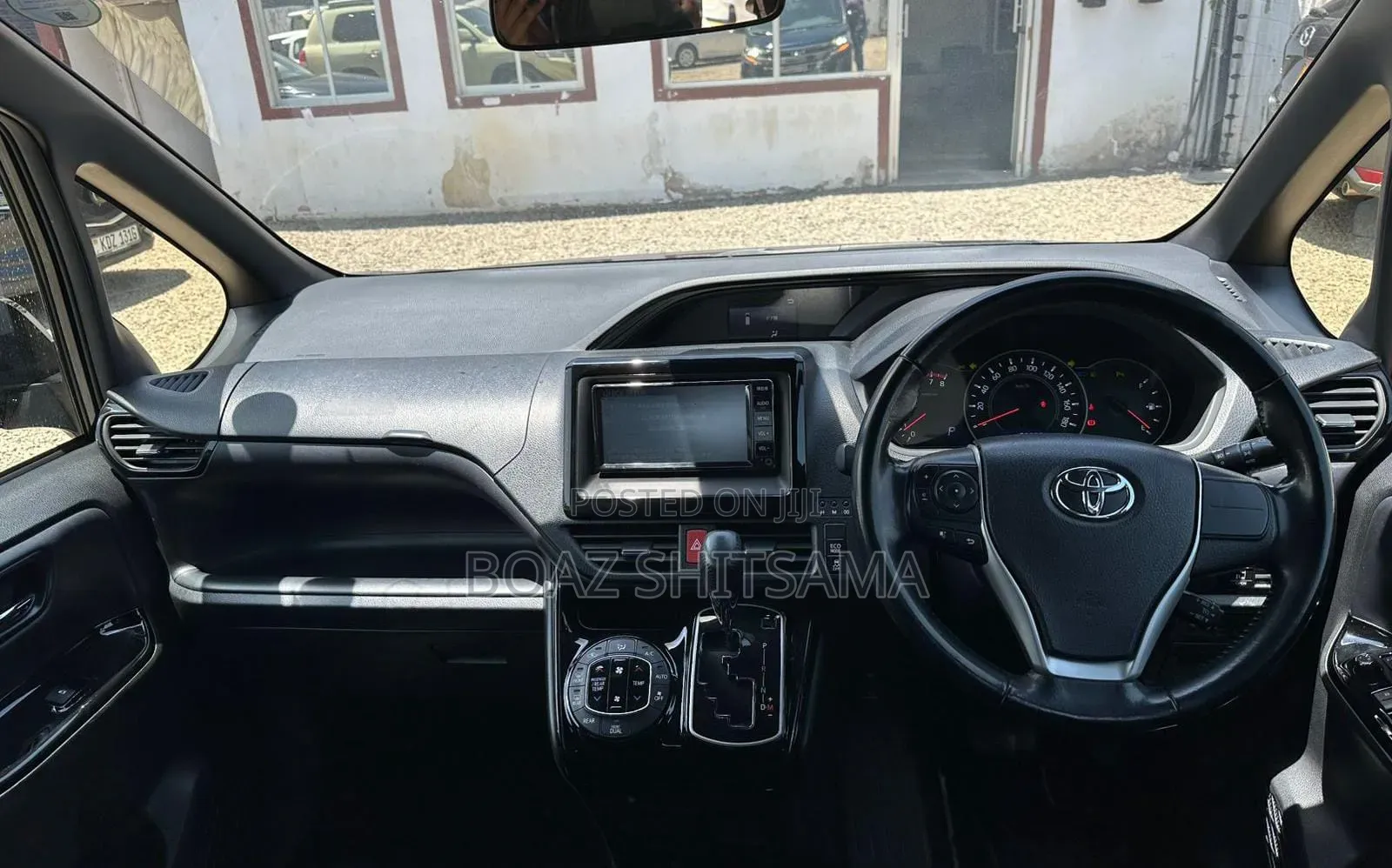 Toyota Noah 2020 Black