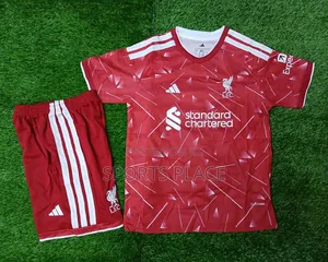 Liverpool New Season Kids Jersey 26/26 Kit