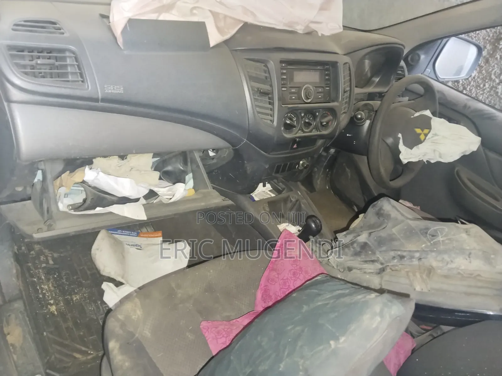 Mitsubishi L200 2015 White