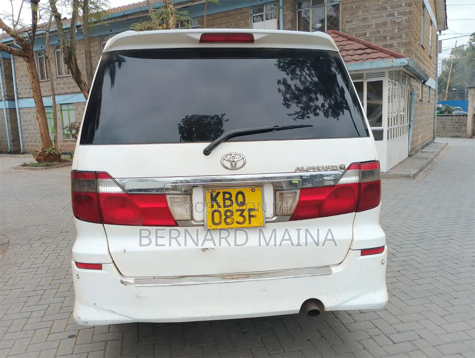 Toyota Alphard 2004 White
