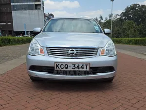 Nissan Bluebird 2011 Silver
