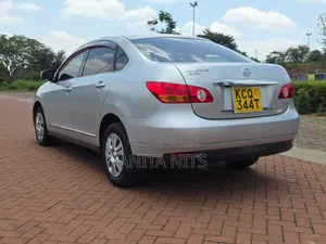 Nissan Bluebird 2011 Silver