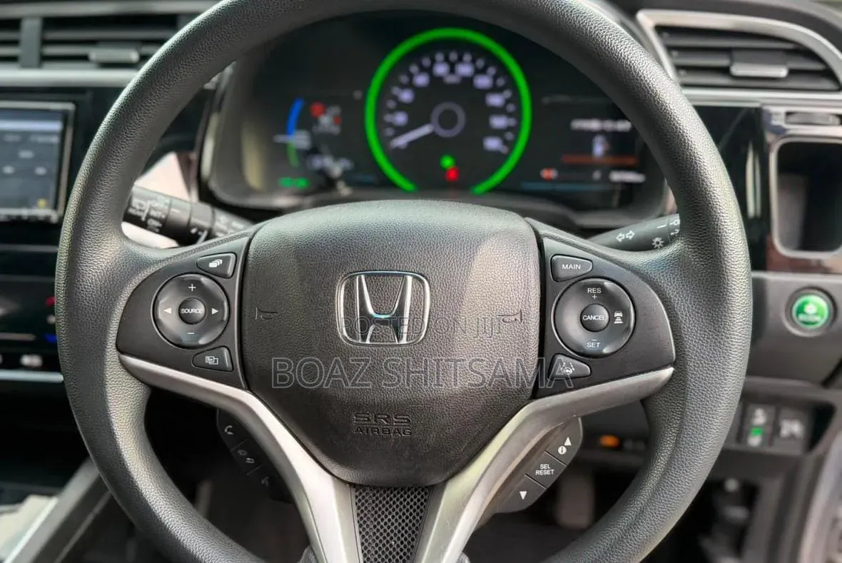 Honda Shuttle 2020 Silver