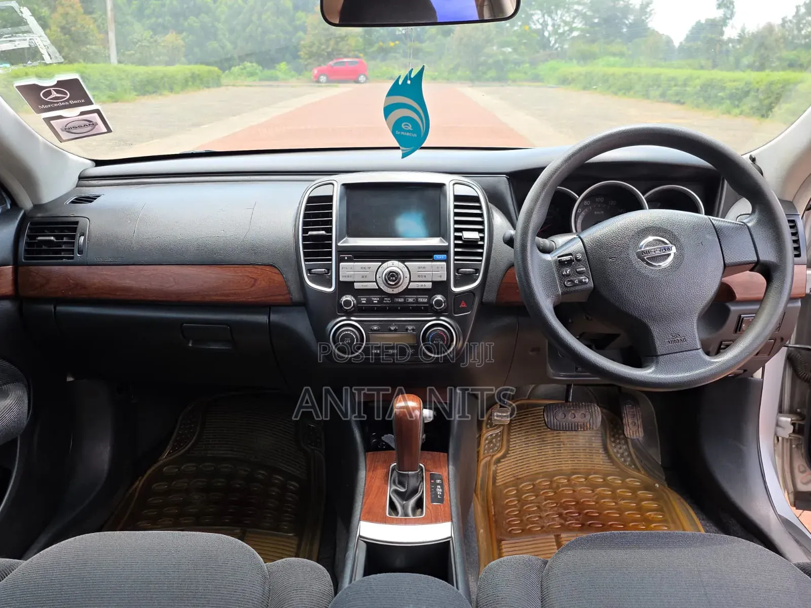 Nissan Bluebird 2011 Silver