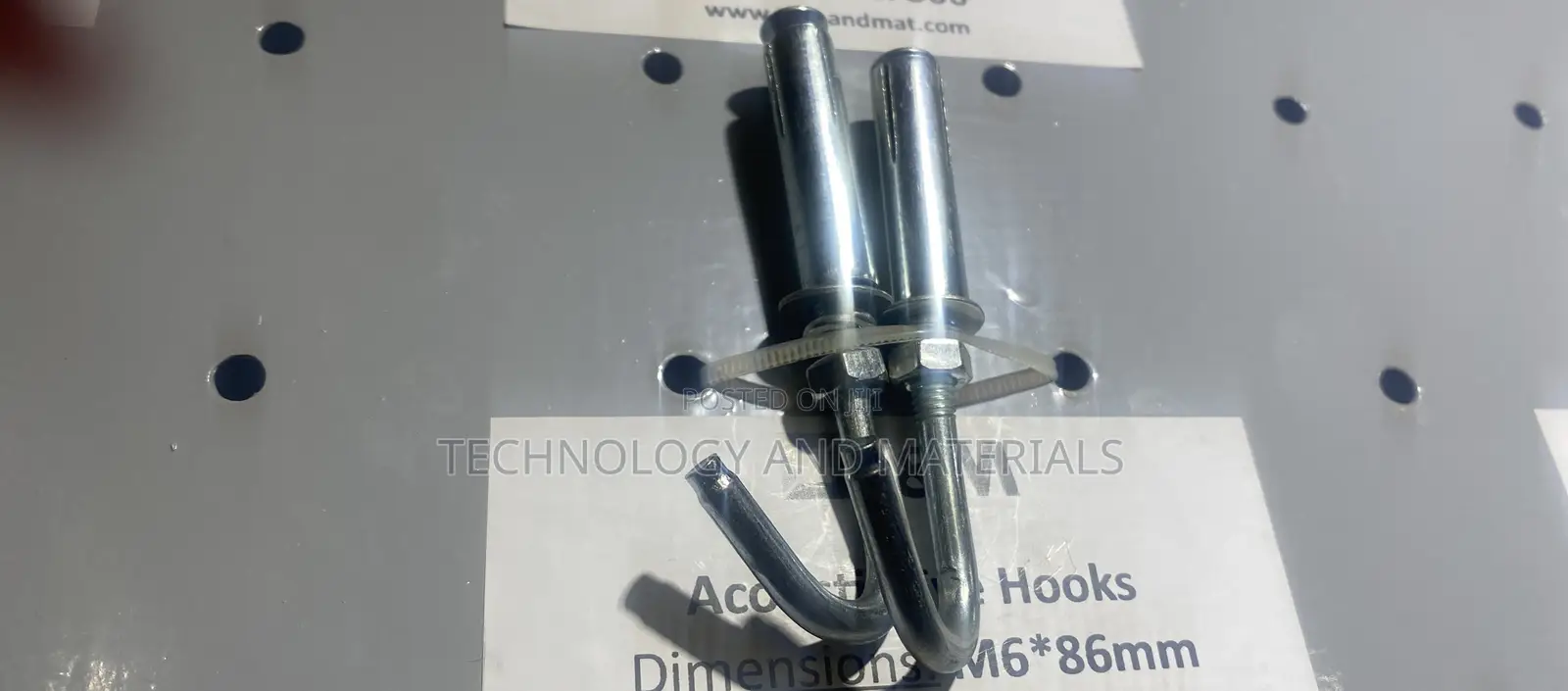 Acoustic Eye Hooks