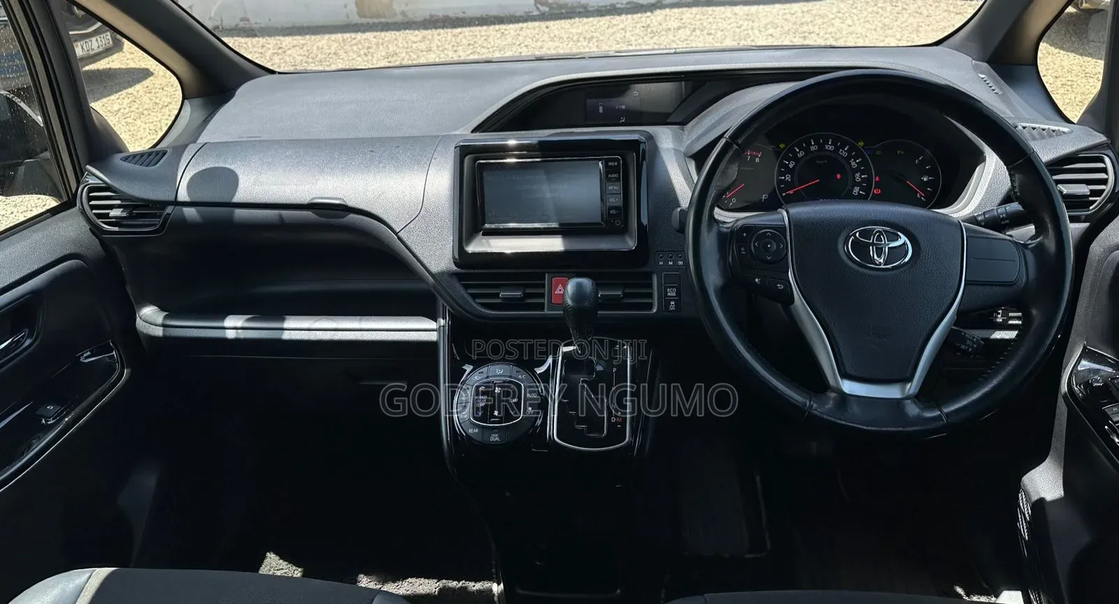 Toyota Noah 2020 Blue