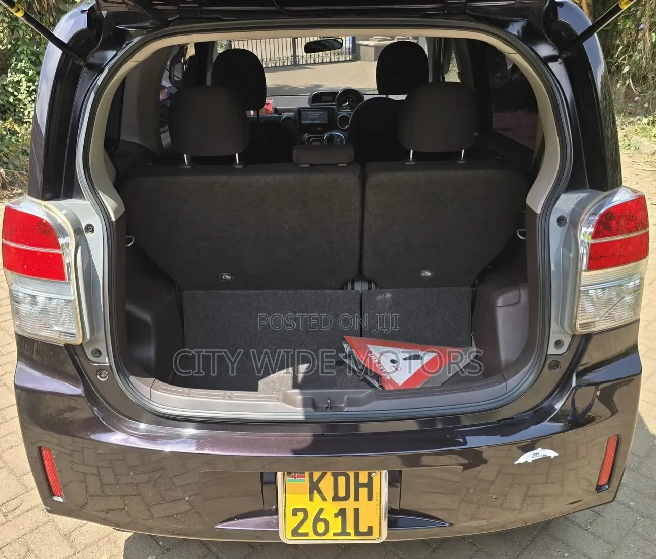 Toyota Spade 2015 Maroon