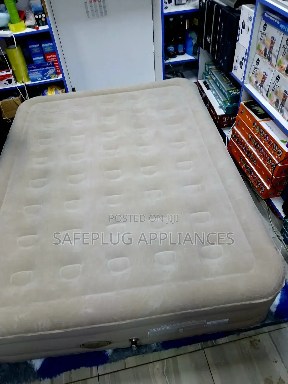 5 × 6 Inflataboe Queen Size Airbed