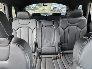 Audi Q7 2018 Black