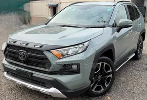 Toyota RAV4 2020 Green