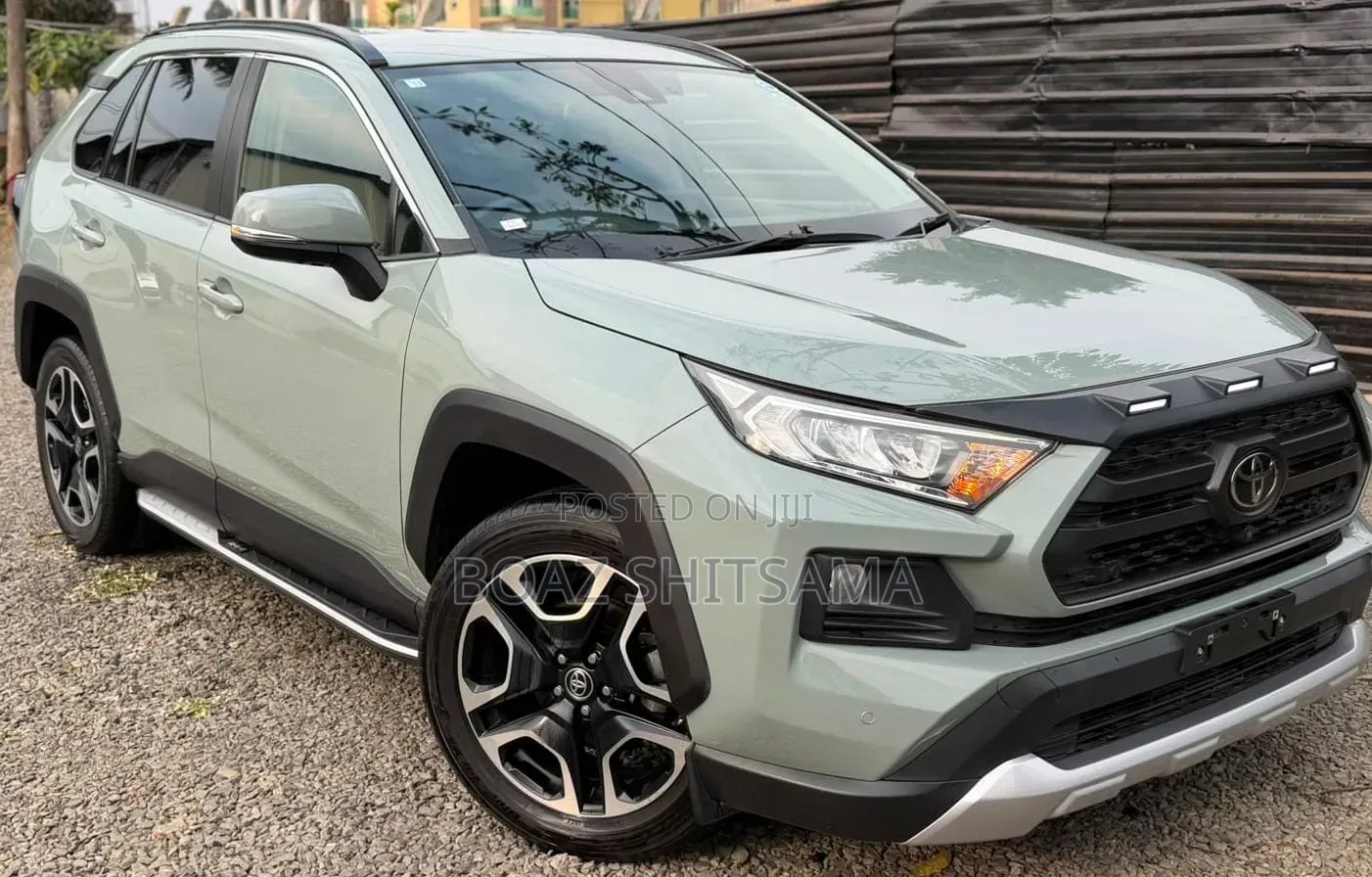 Toyota RAV4 2020 Green