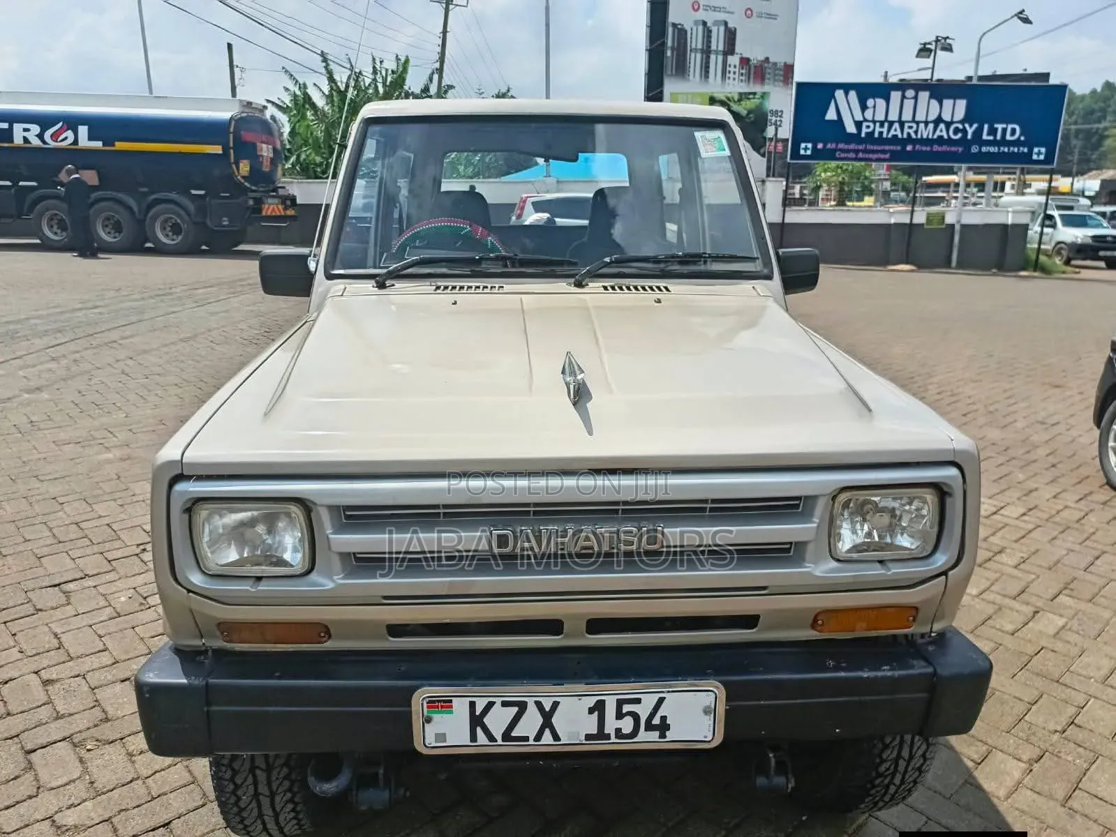 Daihatsu Rocky Wagon 1989 Beige