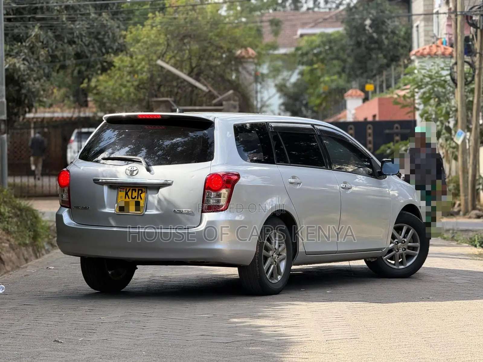 Toyota Corolla Fielder 2011 White