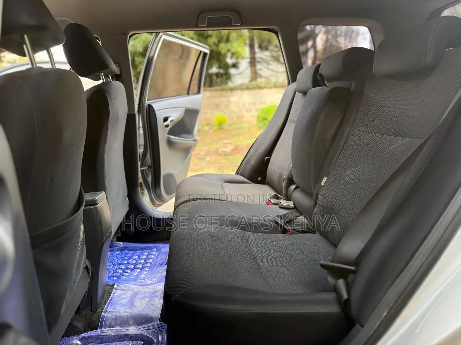 Toyota Corolla Fielder 2011 White